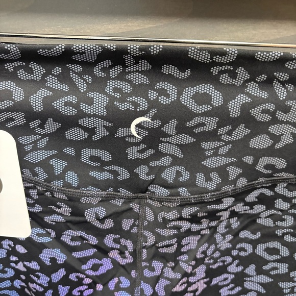 Zyia - Black Leopard Reflective Hustle Shorts - Picture 3 of 6